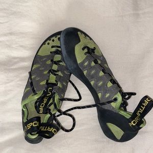 La Sportiva Tarantulace Climbing Shoes